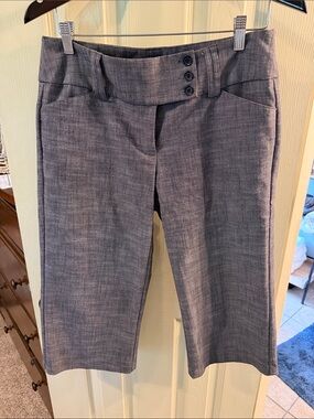 Tracy Evans Gray Linen-Blend Capris